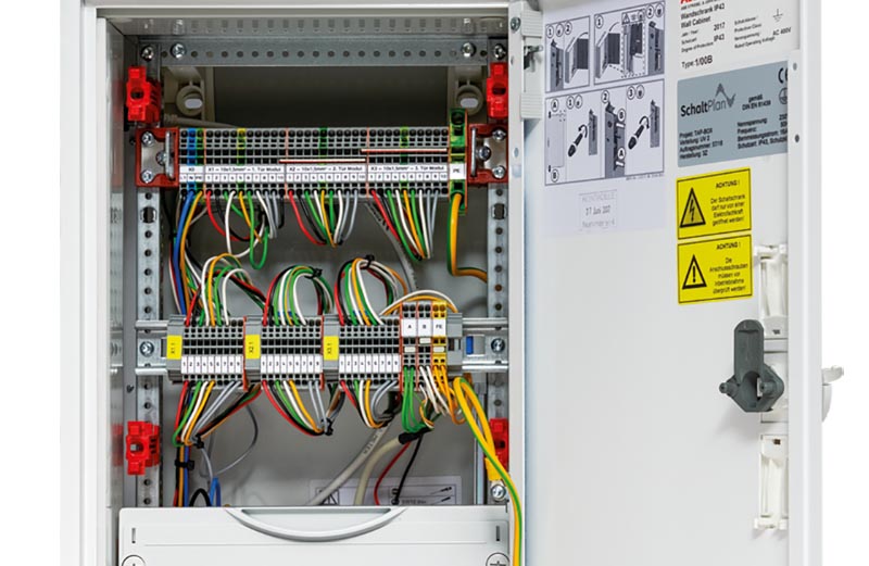 WINKHAUS blueCompact Vertrahtungsbox Innenansicht